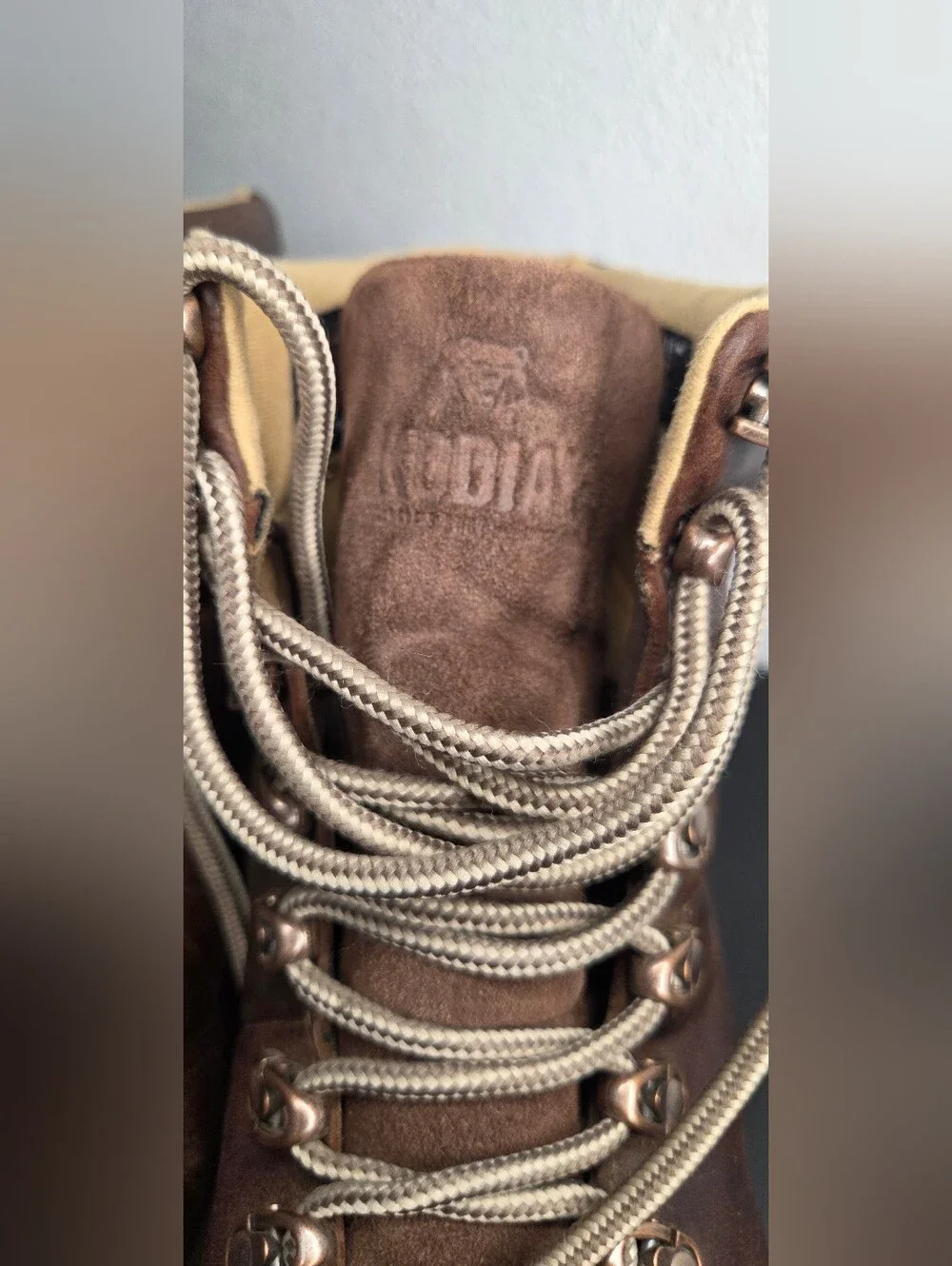 Kodiak Chestnut Brown Leather Hiking Boot